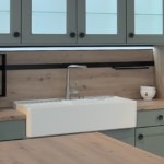 LINEA Die Küche - Landhausküche in Lacklaminat, Schilf - Koje 93