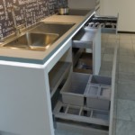 LINEA Laser grifflose Küchenzeile - Koje 75